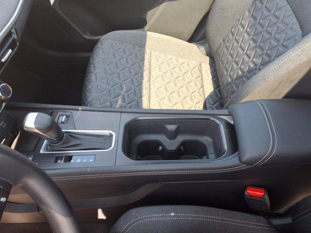 Photo of 2025 Canyon Bronze Metallic Nissan Kicks