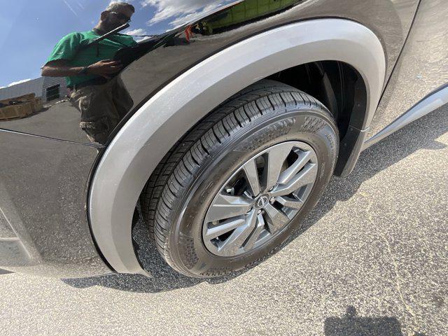Photo of 2022 Super Black Nissan Pathfinder