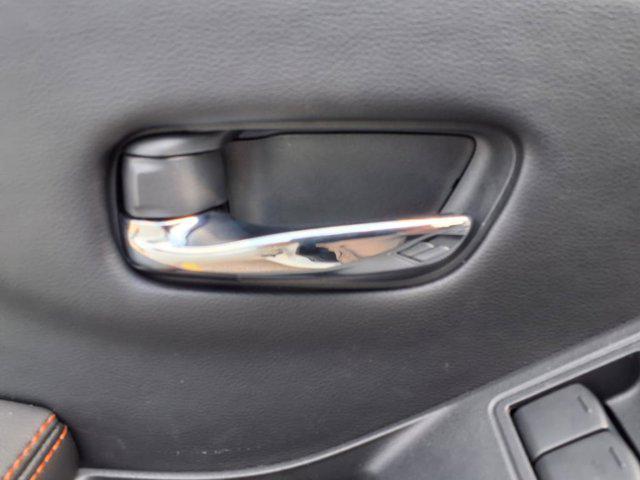 Photo of 2025 Glacier White Nissan Frontier