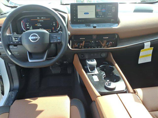 Photo of 2026 Everest White Pearl Tricoat Nissan Rogue