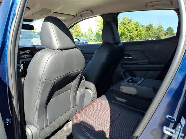 Photo of 2026 Deep Blue Pearl Nissan Kicks
