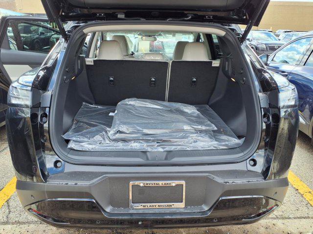 Photo of 2025 Super Black Nissan Murano