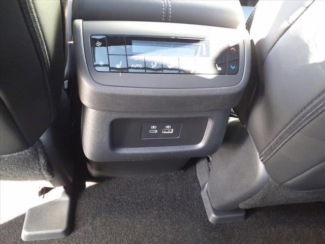 Photo of 2025 Super Black Nissan Pathfinder