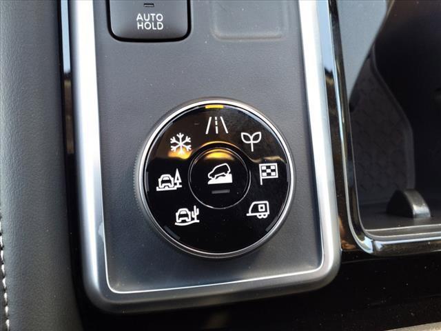 Photo of 2025 Super Black Nissan Pathfinder