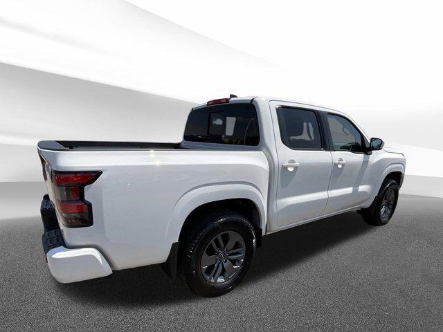 Photo of 2025 Glacier White Nissan Frontier
