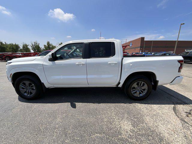 Photo of 2025 Glacier White Nissan Frontier