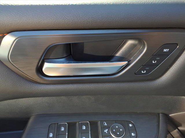 Photo of 2026 Alpine Metallic/Super Black Nissan Armada