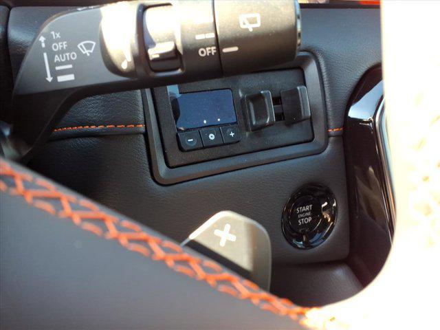 Photo of 2026 Alpine Metallic/Super Black Nissan Armada