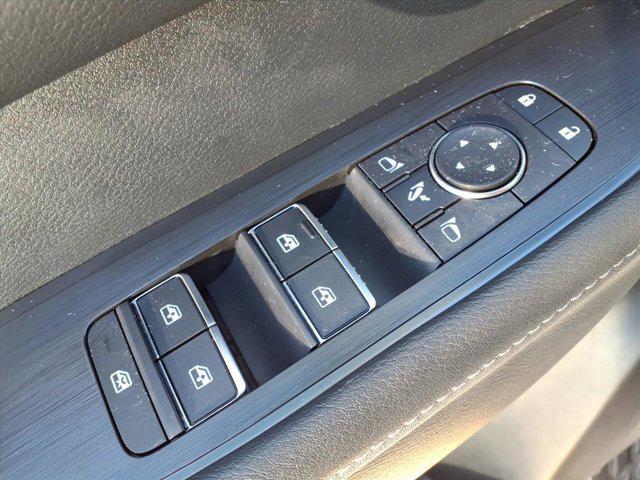 Photo of 2026 Alpine Metallic/Super Black Nissan Armada