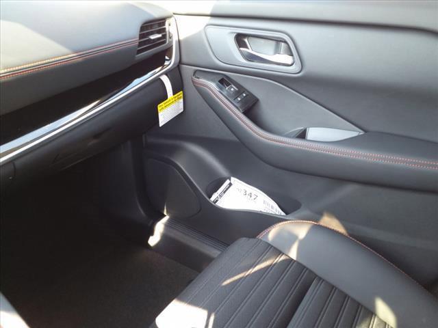 Photo of 2025 Super Black Nissan Rogue