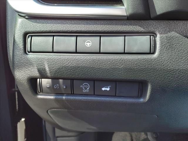 Photo of 2025 Super Black Nissan Rogue