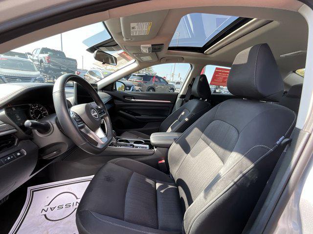 Photo of 2023 Brilliant Silver Metallic Nissan Altima
