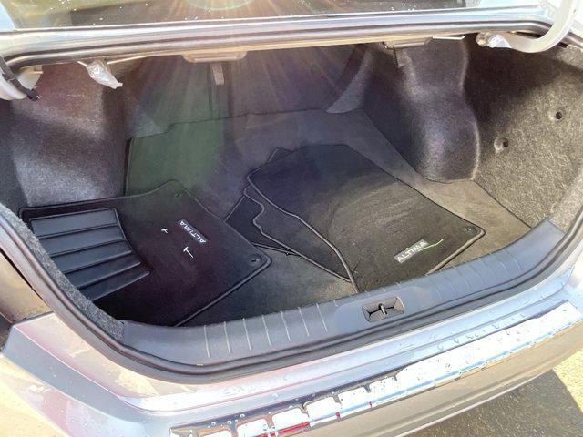 Photo of 2023 Brilliant Silver Metallic Nissan Altima