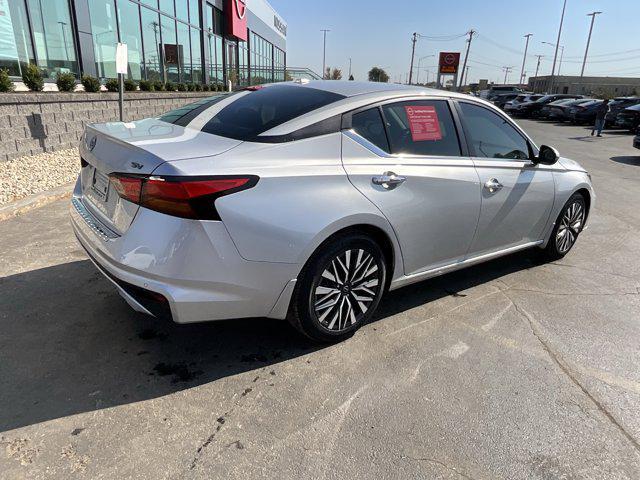 Photo of 2023 Brilliant Silver Metallic Nissan Altima