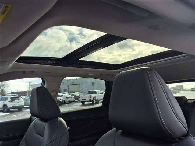 Photo of 2025 Gun Metallic Nissan Murano