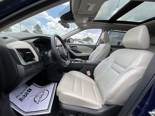 Photo of 2022 Caspian Blue Metallic Nissan Rogue
