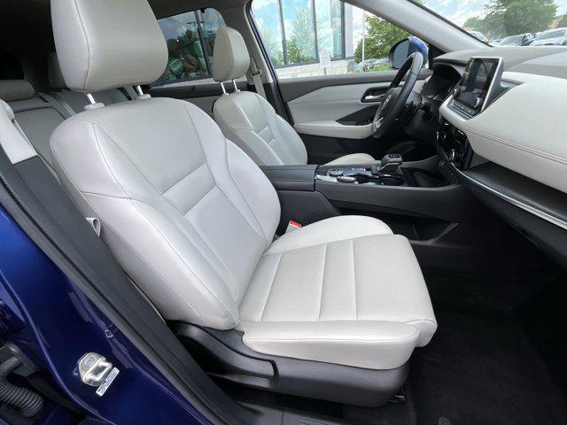 Photo of 2022 Caspian Blue Metallic Nissan Rogue