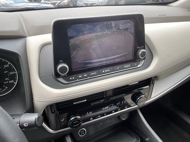 Photo of 2022 Caspian Blue Metallic Nissan Rogue