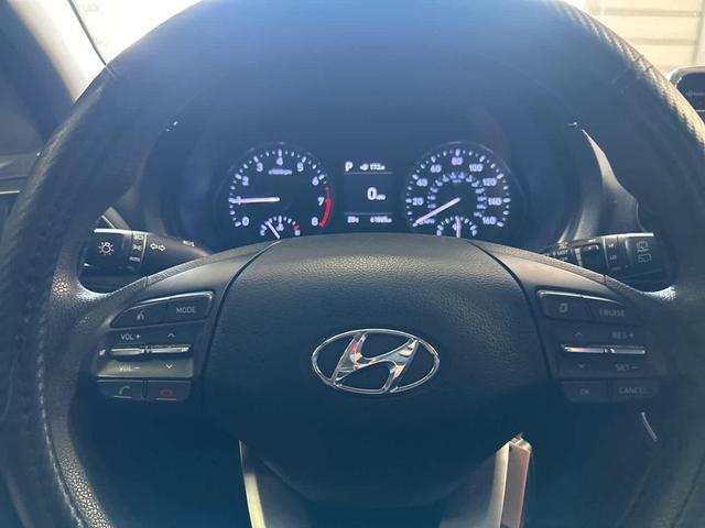 Photo of 2018 Ceramic White Hyundai Elantra GT
