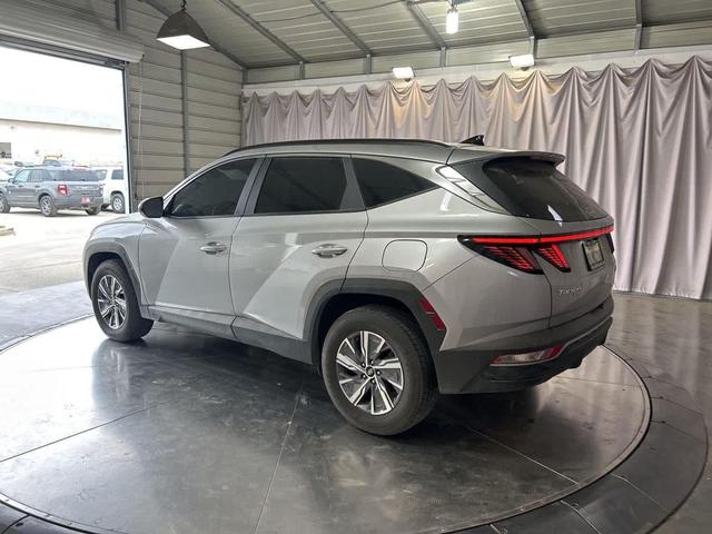 Photo of 2023 Shimmering Silver Hyundai TUCSON Hybrid