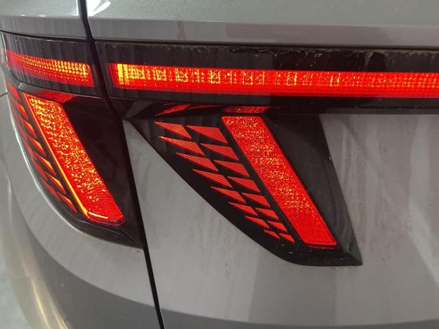 Photo of 2023 Shimmering Silver Hyundai TUCSON Hybrid