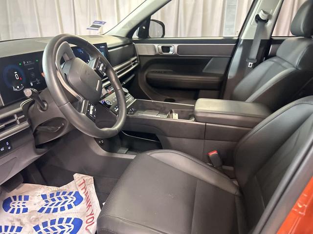 Photo of 2025 Terracotta Orange Hyundai SANTA FE