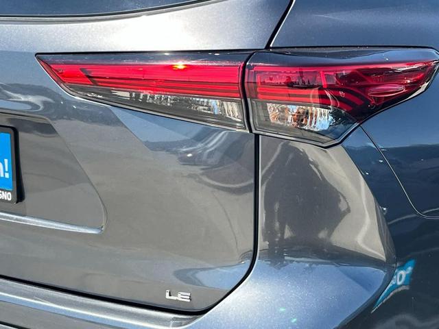 Photo of 2023 Magnetic Gray Metallic Toyota Highlander