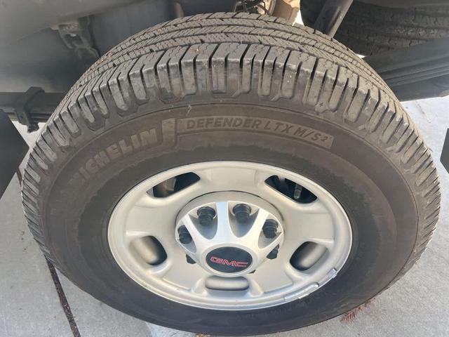 Photo of 2021 Summit White GMC Sierra 2500