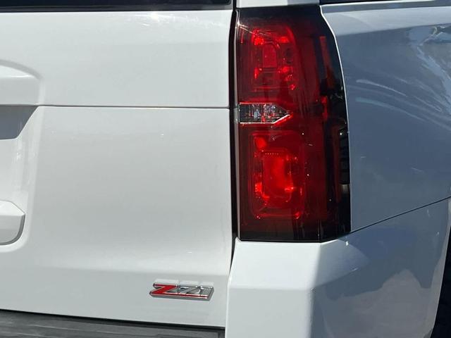 Photo of 2017 Summit White Chevrolet Tahoe