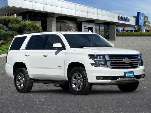Photo of 2017 Summit White Chevrolet Tahoe