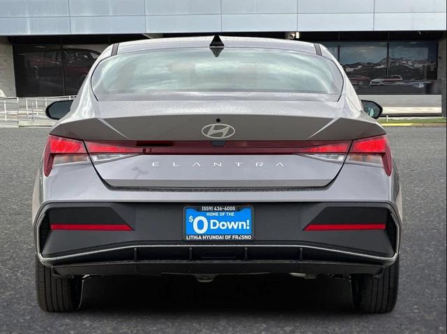 Photo of 2025 Fluid Metal Hyundai ELANTRA