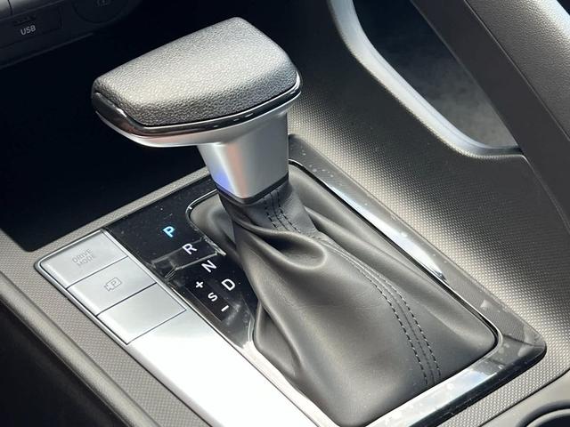 Photo of 2025 Fluid Metal Hyundai ELANTRA