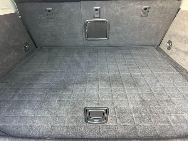 Photo of 2016 Black Raven Cadillac SRX