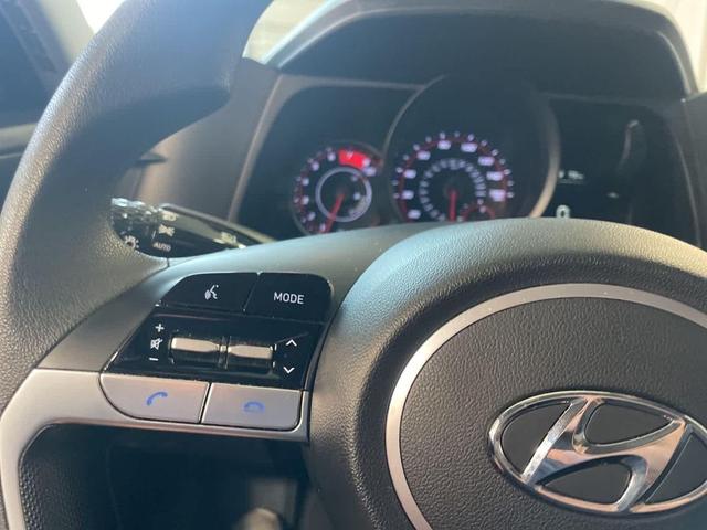 Photo of 2023 Phantom Black Hyundai ELANTRA
