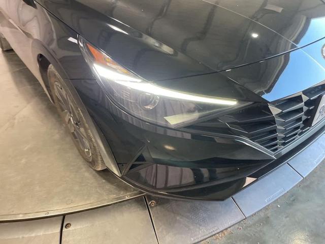 Photo of 2023 Phantom Black Hyundai ELANTRA
