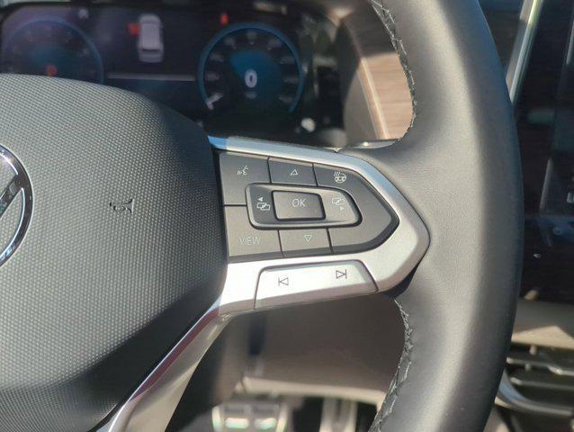 Photo of 2025 Mountain Lake Blue Metallic Volkswagen Atlas