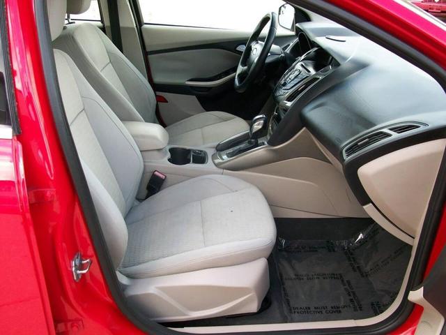 Photo of 2012 Red Ford Focus