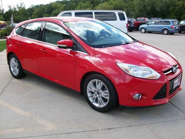 Photo of 2012 Red Ford Focus