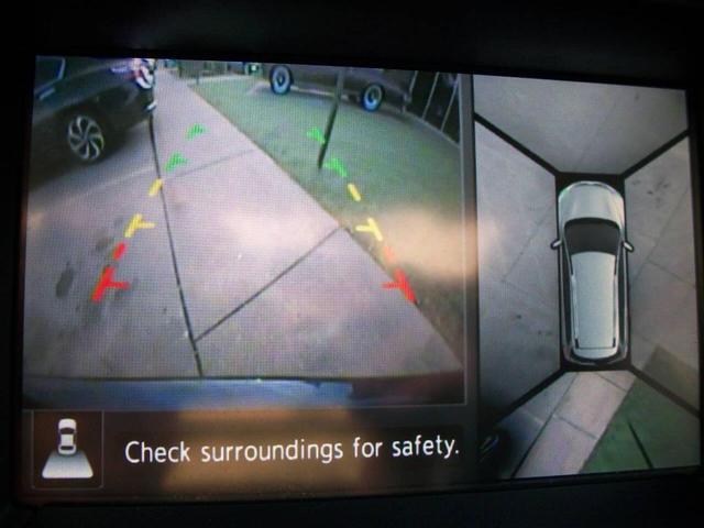 Photo of 2015 Blue Nissan Pathfinder