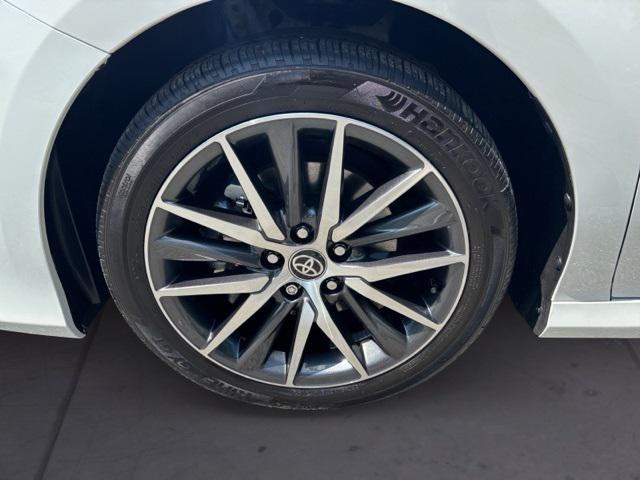 Photo of 2024 White Toyota Camry