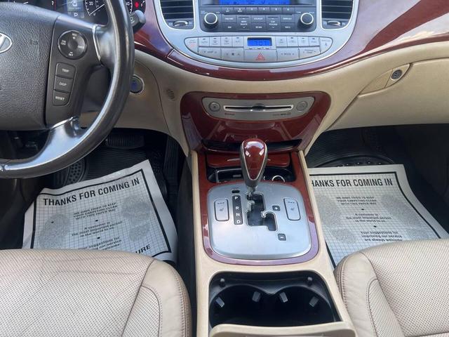 Photo of 2012 Champagne Hyundai Genesis