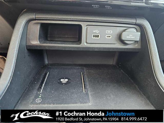 Photo of 2023 Platinum White Pearl Honda Pilot