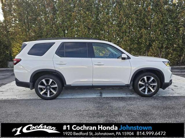Photo of 2023 Platinum White Pearl Honda Pilot