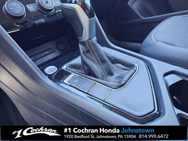Photo of 2024 White Volkswagen Taos