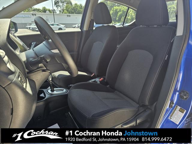Photo of 2016 Metallic Blue Nissan Versa
