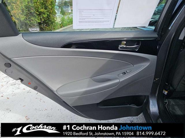 Photo of 2011 Harbor Gray Metallic Hyundai SONATA