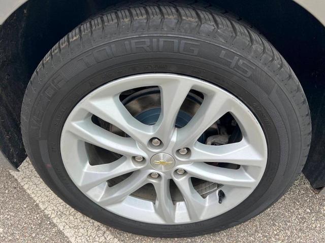 Photo of 2017 Tan Chevrolet Malibu