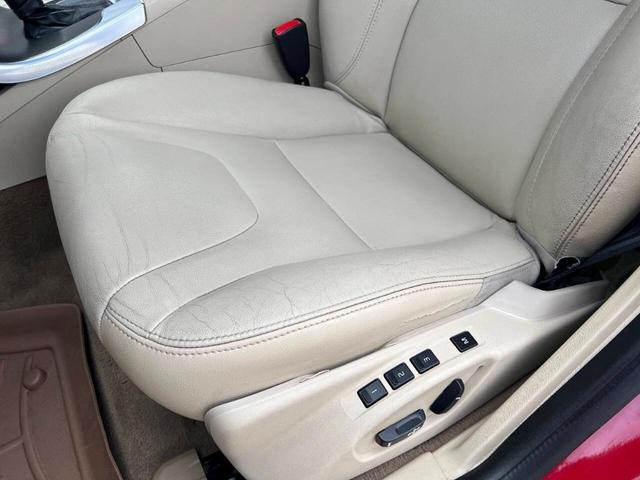 Photo of 2015 Flamenco Red Metallic Volvo V60