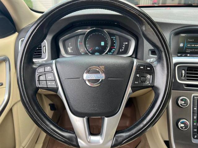 Photo of 2015 Flamenco Red Metallic Volvo V60