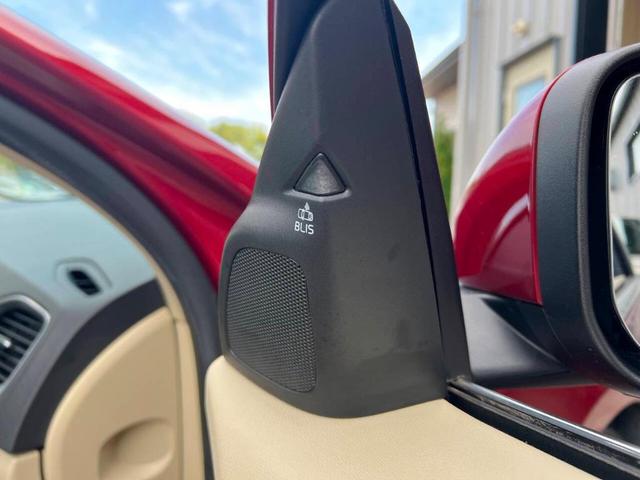 Photo of 2015 Flamenco Red Metallic Volvo V60